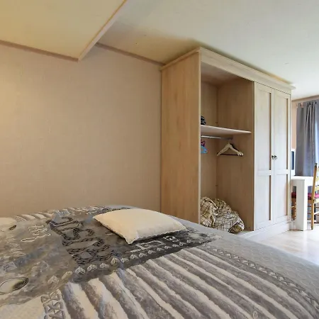 בית נופש Cozy Holiday In Nisramont With Fenced Garden לה רושה - אן - ארדן